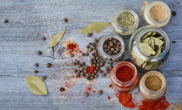 Thảo mộc nào tốt nhất ức chế vi khuẩn gây chết hàng loạt trên cá?